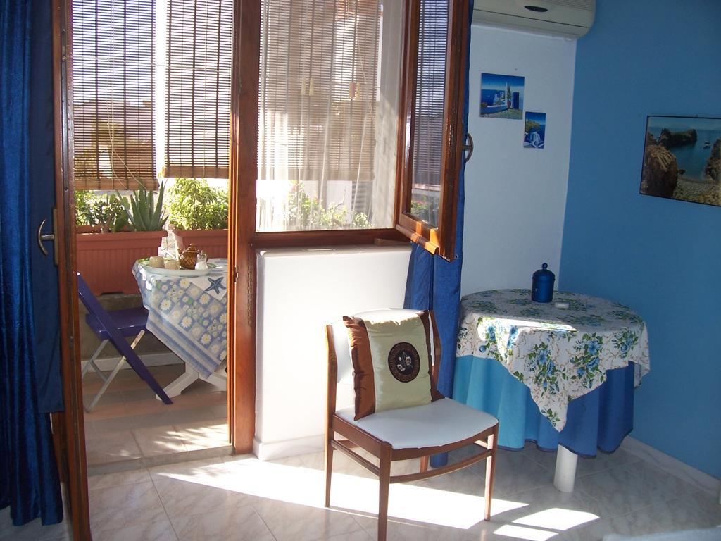 B&B Margherita Calasetta Kültér fotó