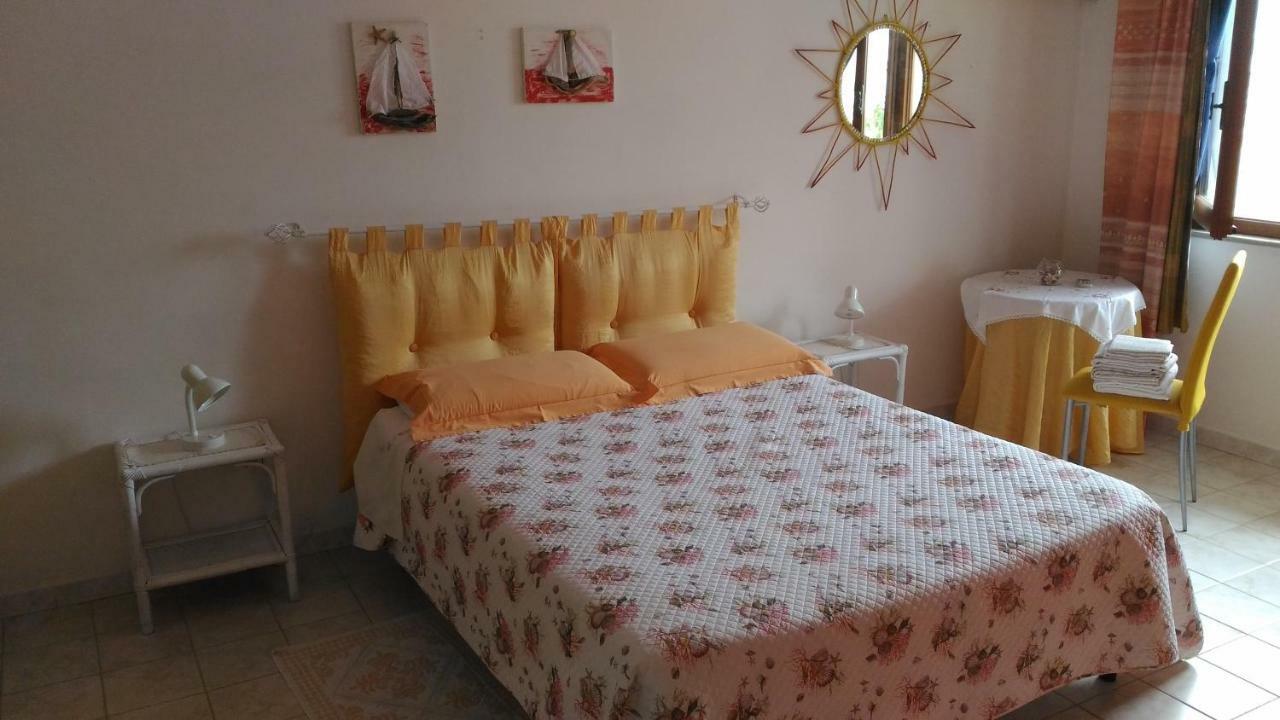 B&B Margherita Calasetta Kültér fotó