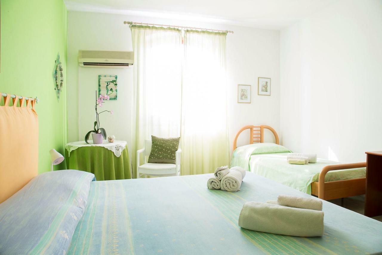 B&B Margherita Calasetta Kültér fotó